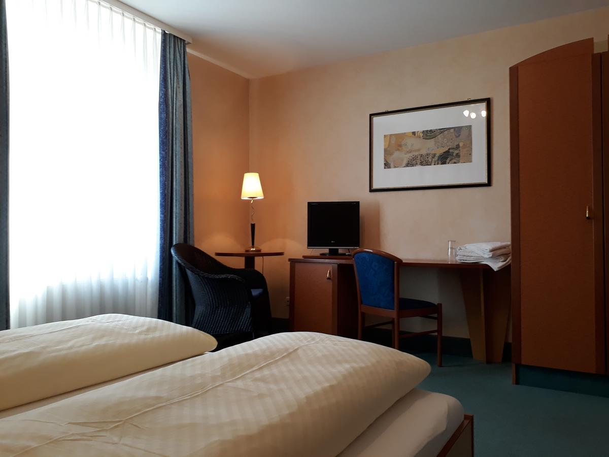 Hotel Quellenpark Bad Elster Dış mekan fotoğraf