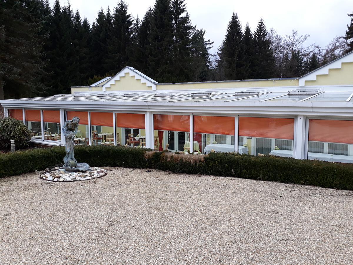 Hotel Quellenpark Bad Elster Dış mekan fotoğraf